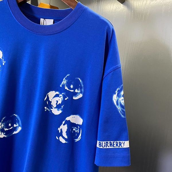 超人気 バーバリー ローズ Tシャツ 偽物 レギュラーフィット 8081394